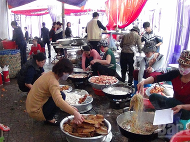 Nấu cỗ tại Thanh Xuân